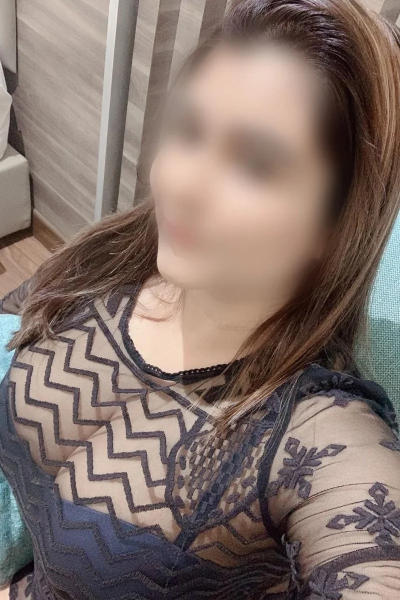 female Call Girls in Agra